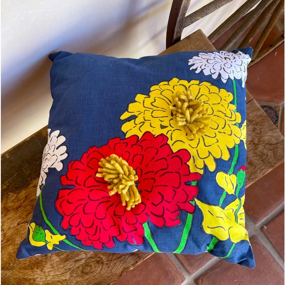FLORAL POLKADOT DECORATIVE PILLOW Cute Kitchy Boho Cottage 17”x17” NEW w/TAG!!! - Picture 8 of 10